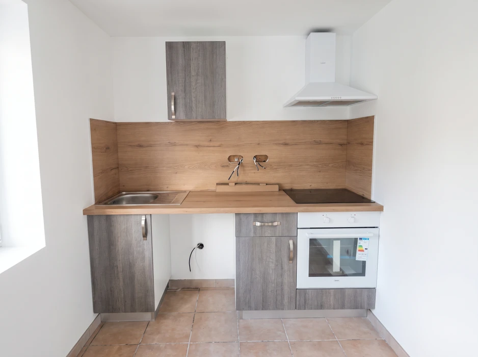 Cuisine moderne équipée, vide, style scandinave